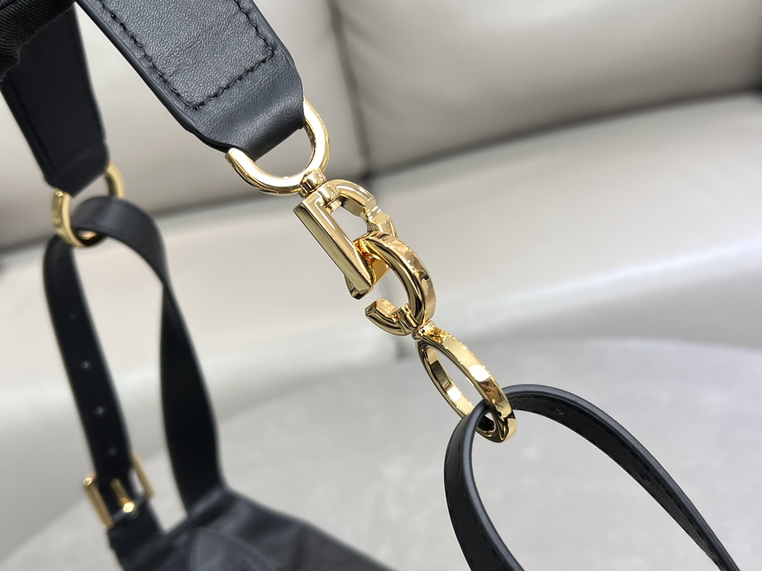 Diro D-Journey Bag-23 x14x16 CM