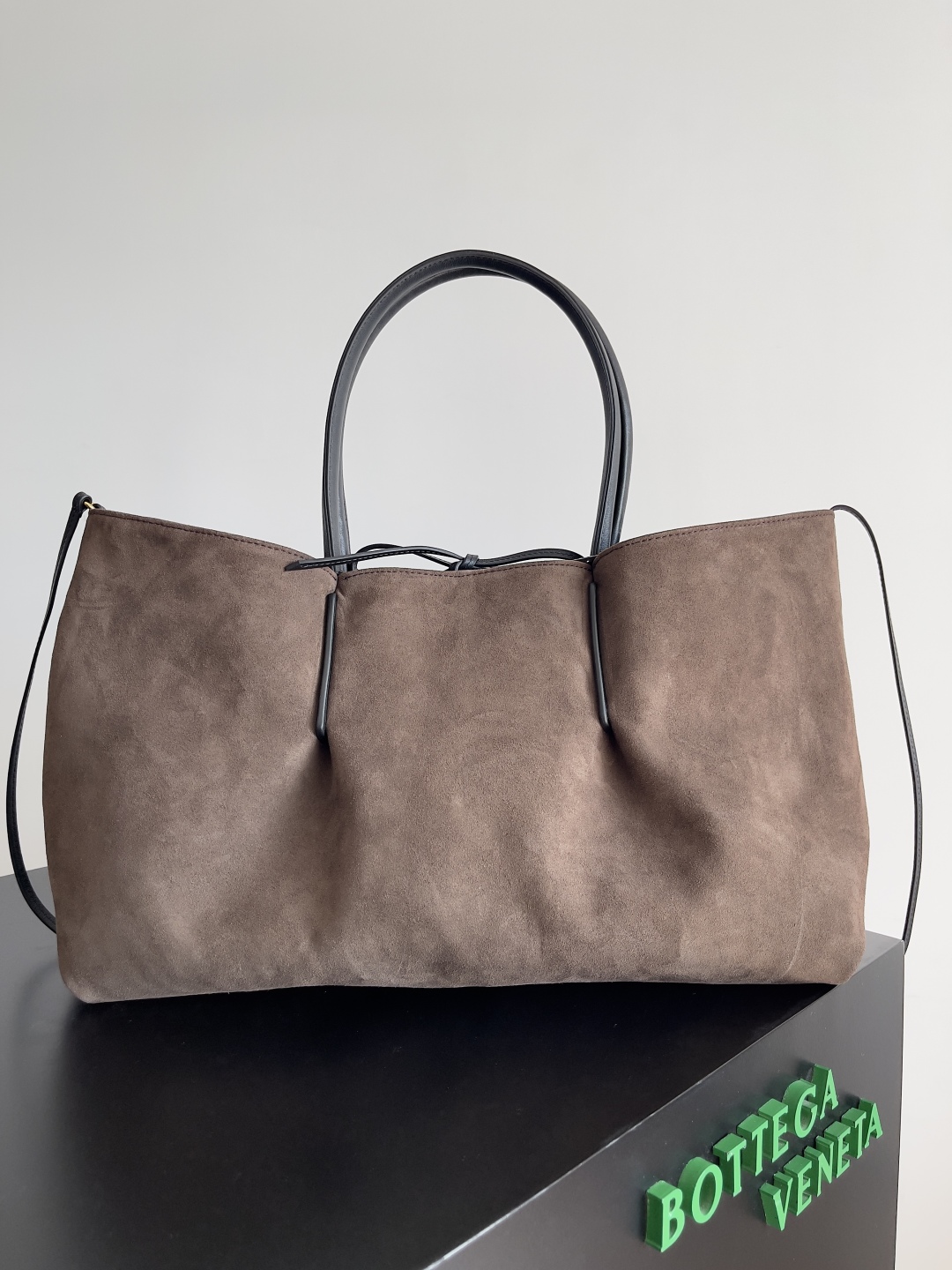 Bottega Veneta Burgundy Pinacoteca Reversible Tote -43*23*17.5CM