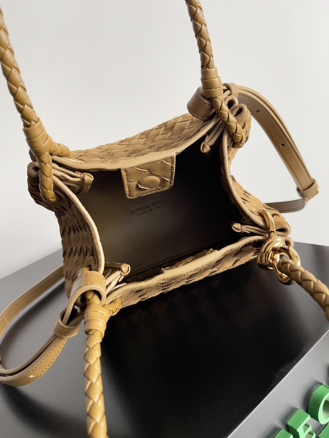 Bottega Veneta Andiamo Parachute Tote-21*17*16.5CM