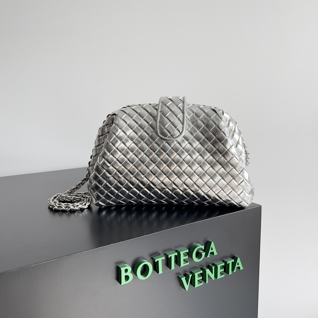 Bottega Veneta Lauren 1980 Teen Leather Clutch-27*15*8CM