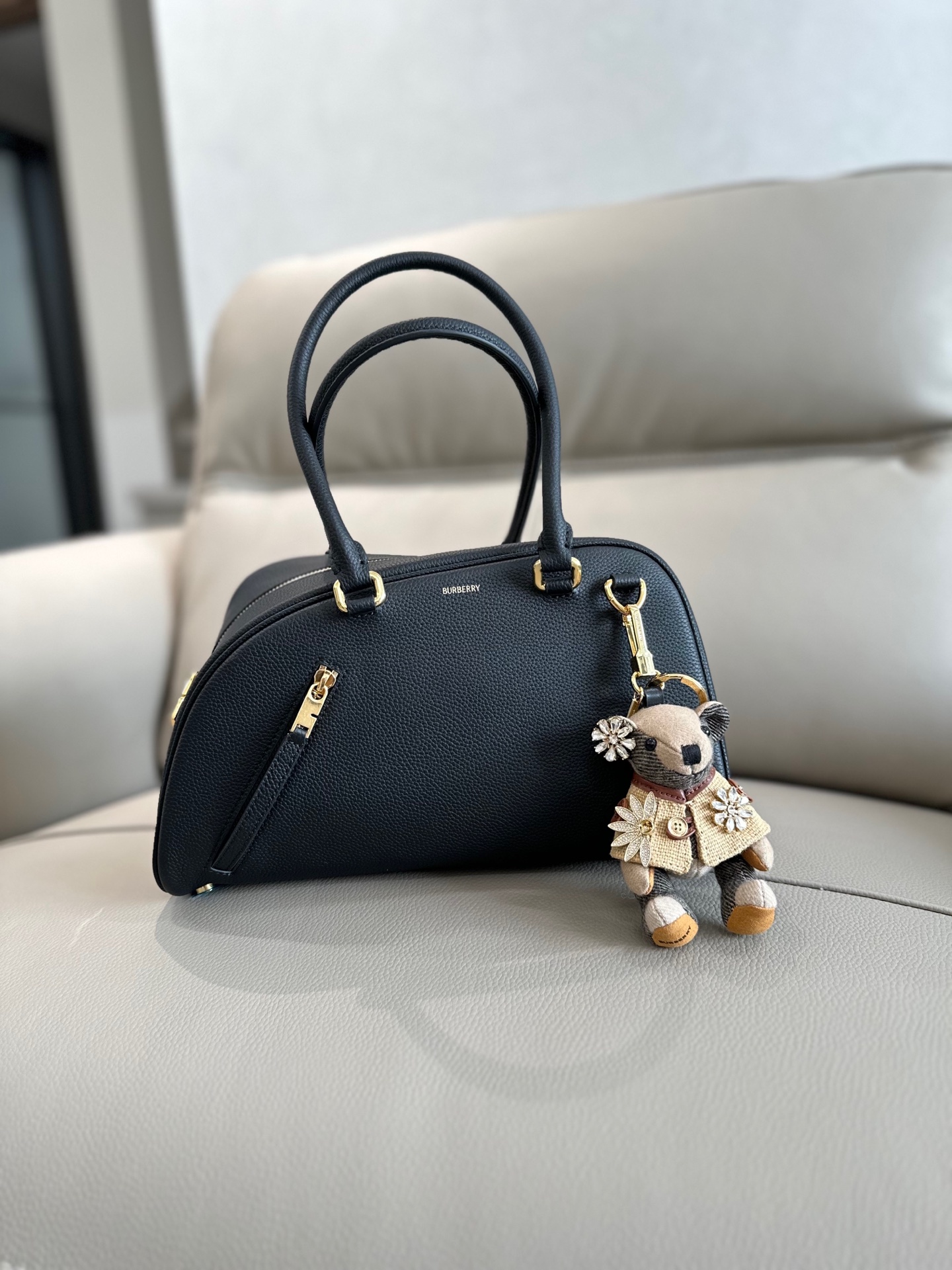 Burberry Black Small Shield Twin Bowling Bag-32*12.5*19.5CM