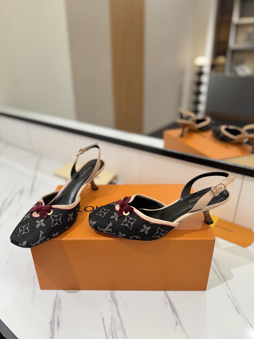 Louis Vuitton Sandals