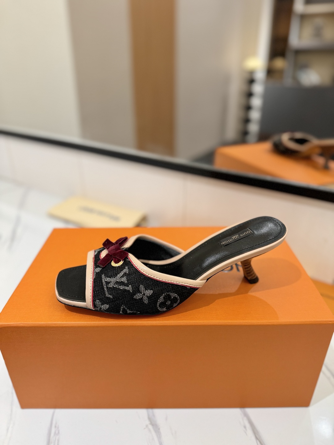 Louis Vuitton Sandals