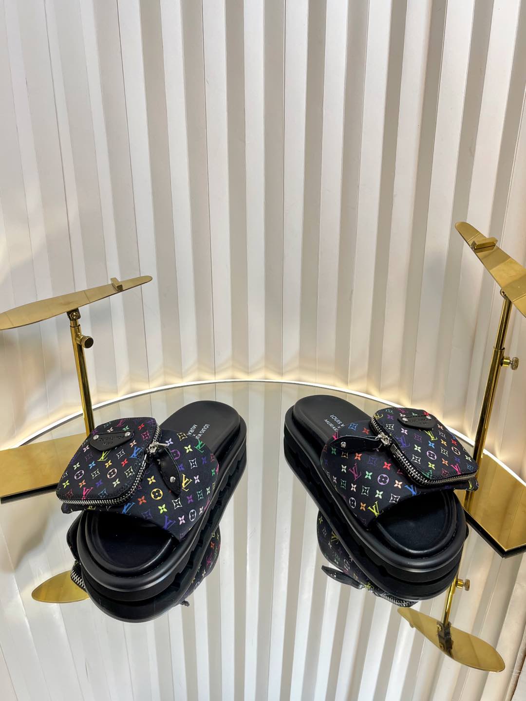 Louis Vuitton Sandals