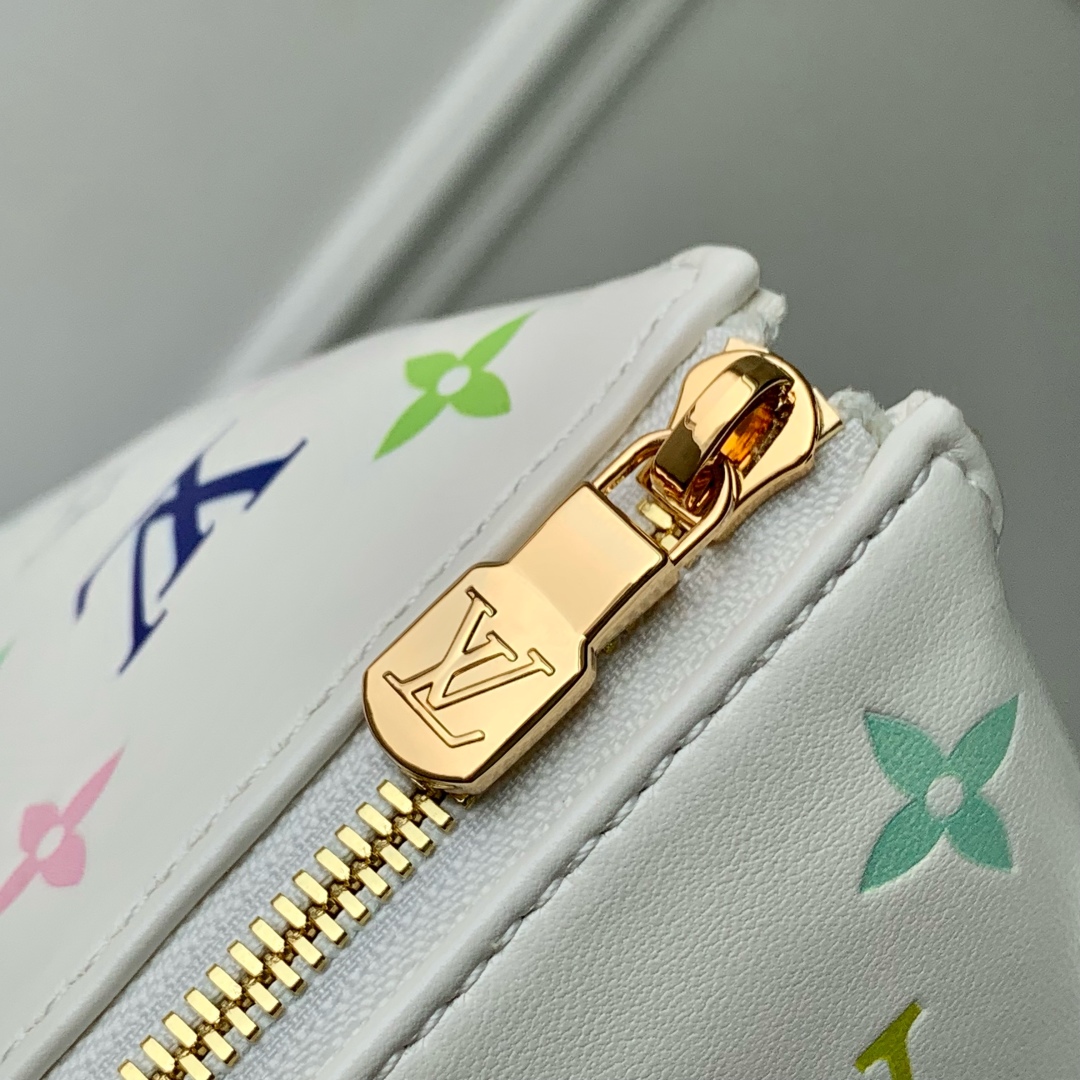 Louis Vuitton Coussin Handbags-26*20*12CM