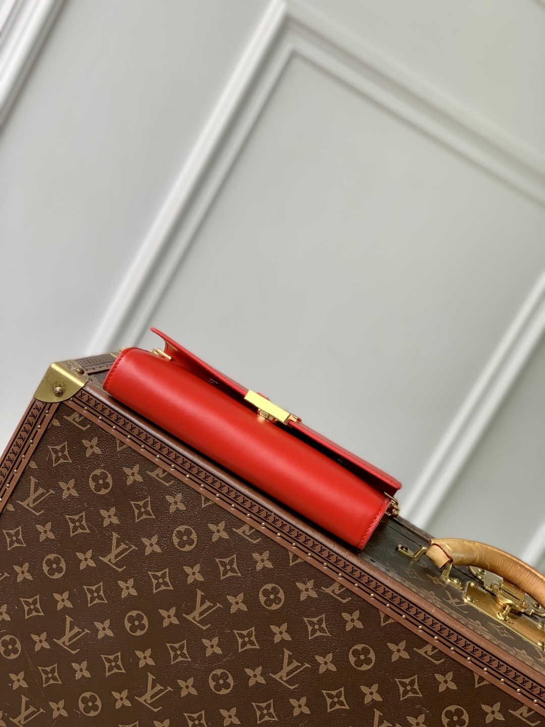 Louis Vuitton Wallet On Chain Capucines M12143-12 x 4 x 23CM