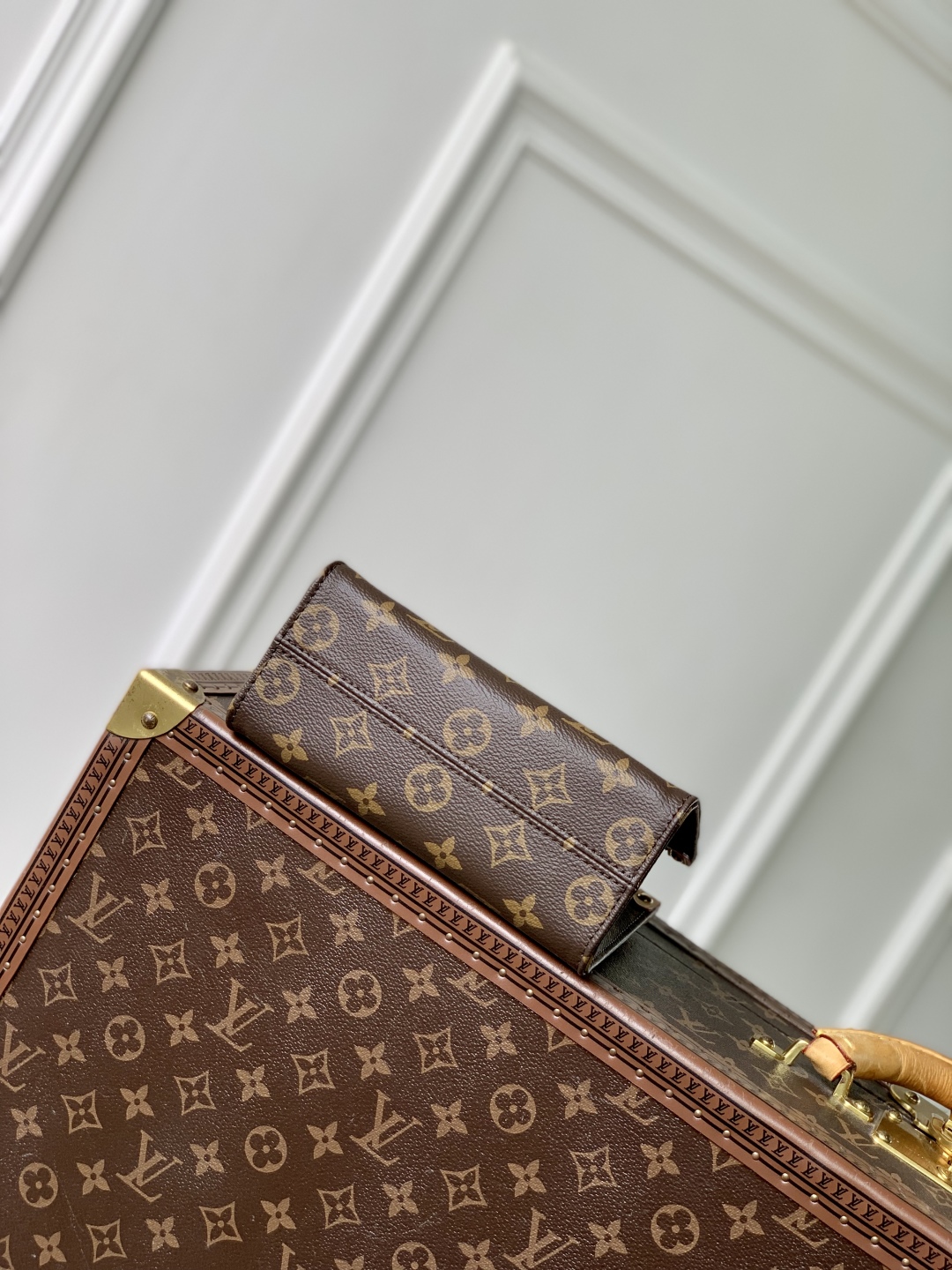 Louis Vuitton &TM OnTheGo BB Monogram Canvas-M13668-15 x 8.5 x 18CM