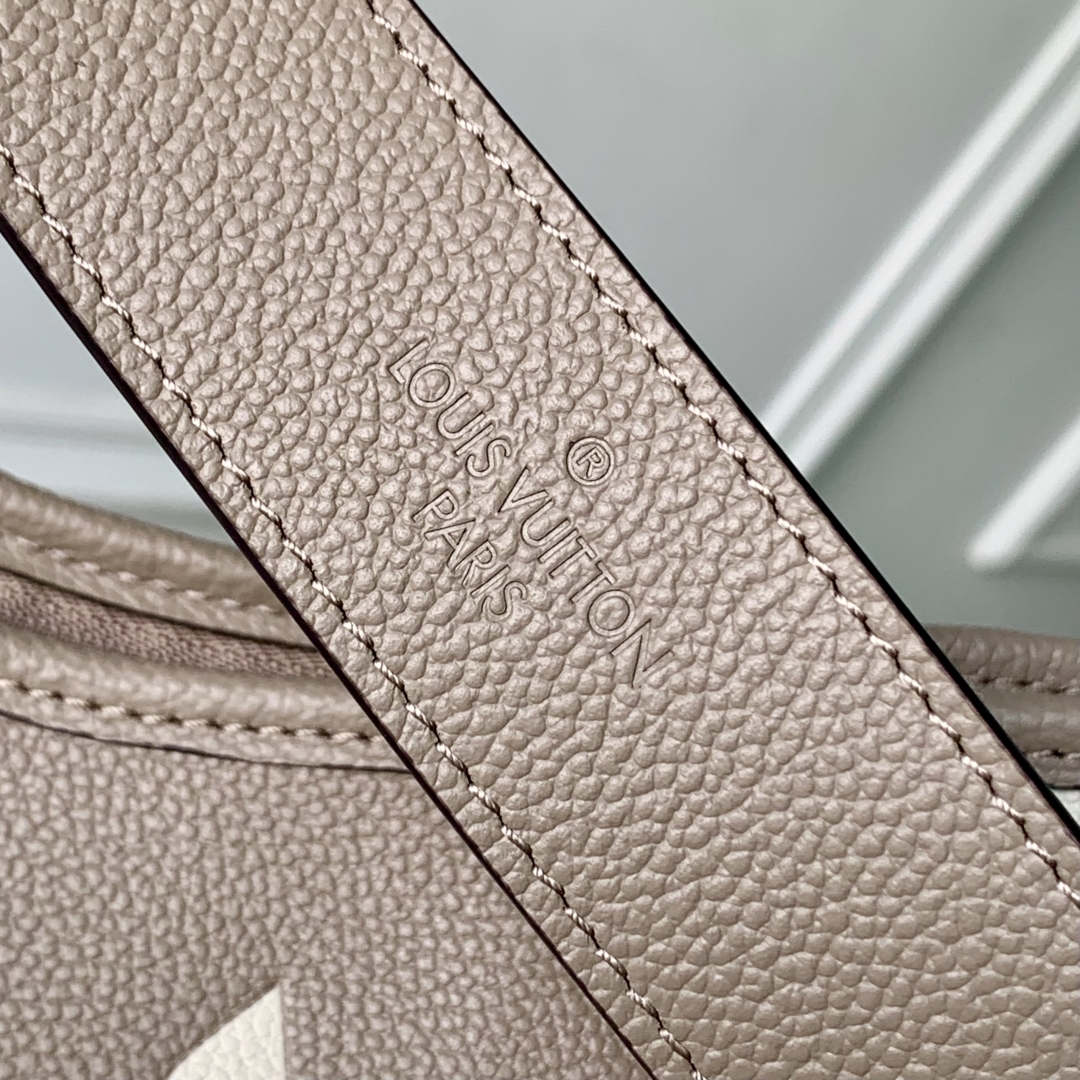 Louis Vuitton CarryAll Bag-M46203-29*24*12CM