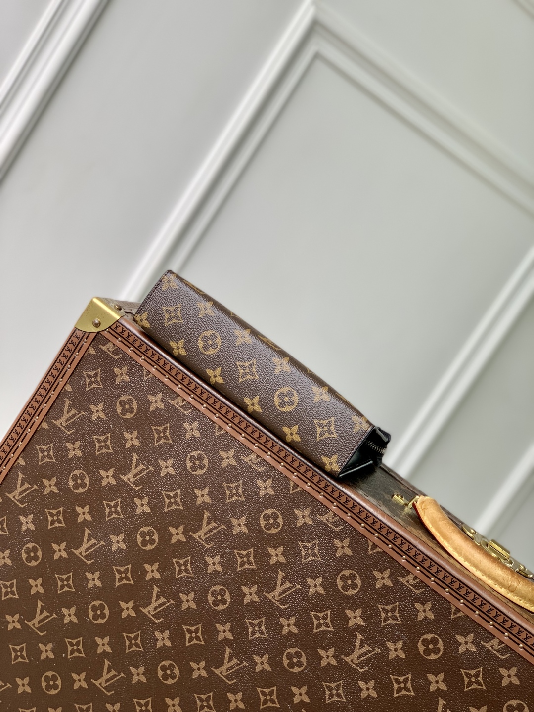 Louis Vuitton Alpha Wearable Bag-M81124 -18.5 x 11 x 6.5CM