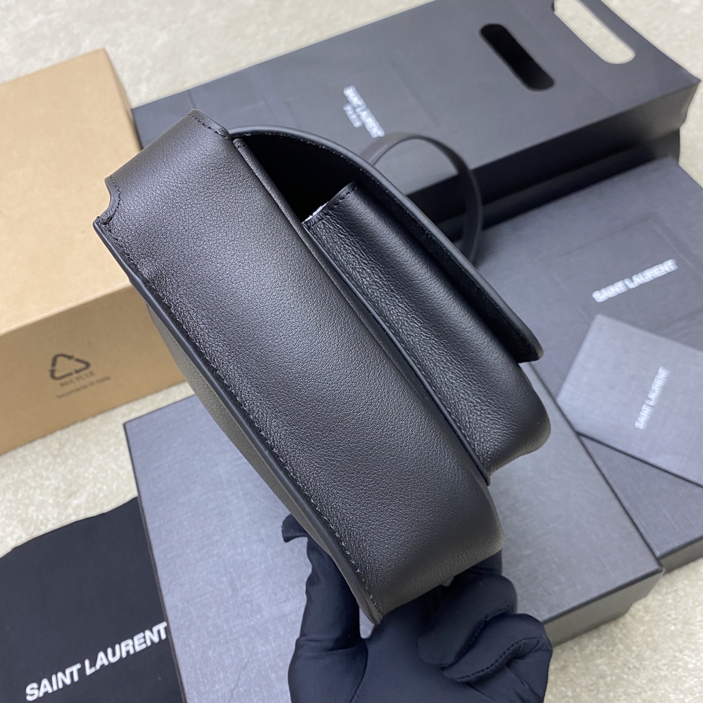 Saint Laurent Niki Besace Cross Body Bag-21.5x16x8CM