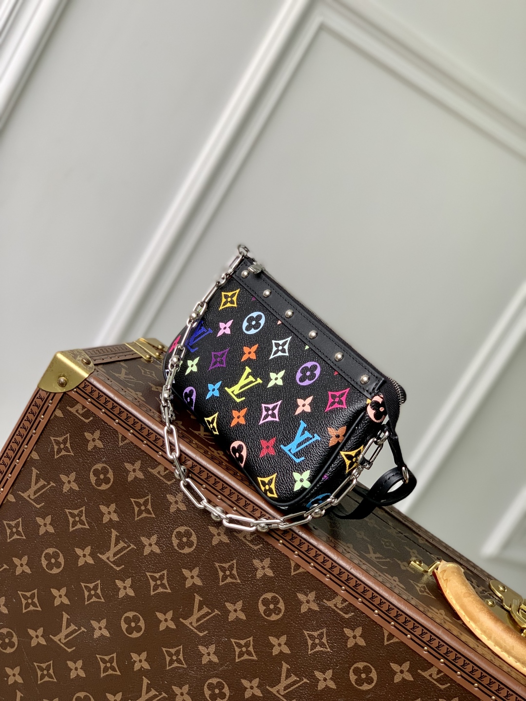 Louis Vuitton Pochette Accessoires Bag-13 x 4 x 22CM