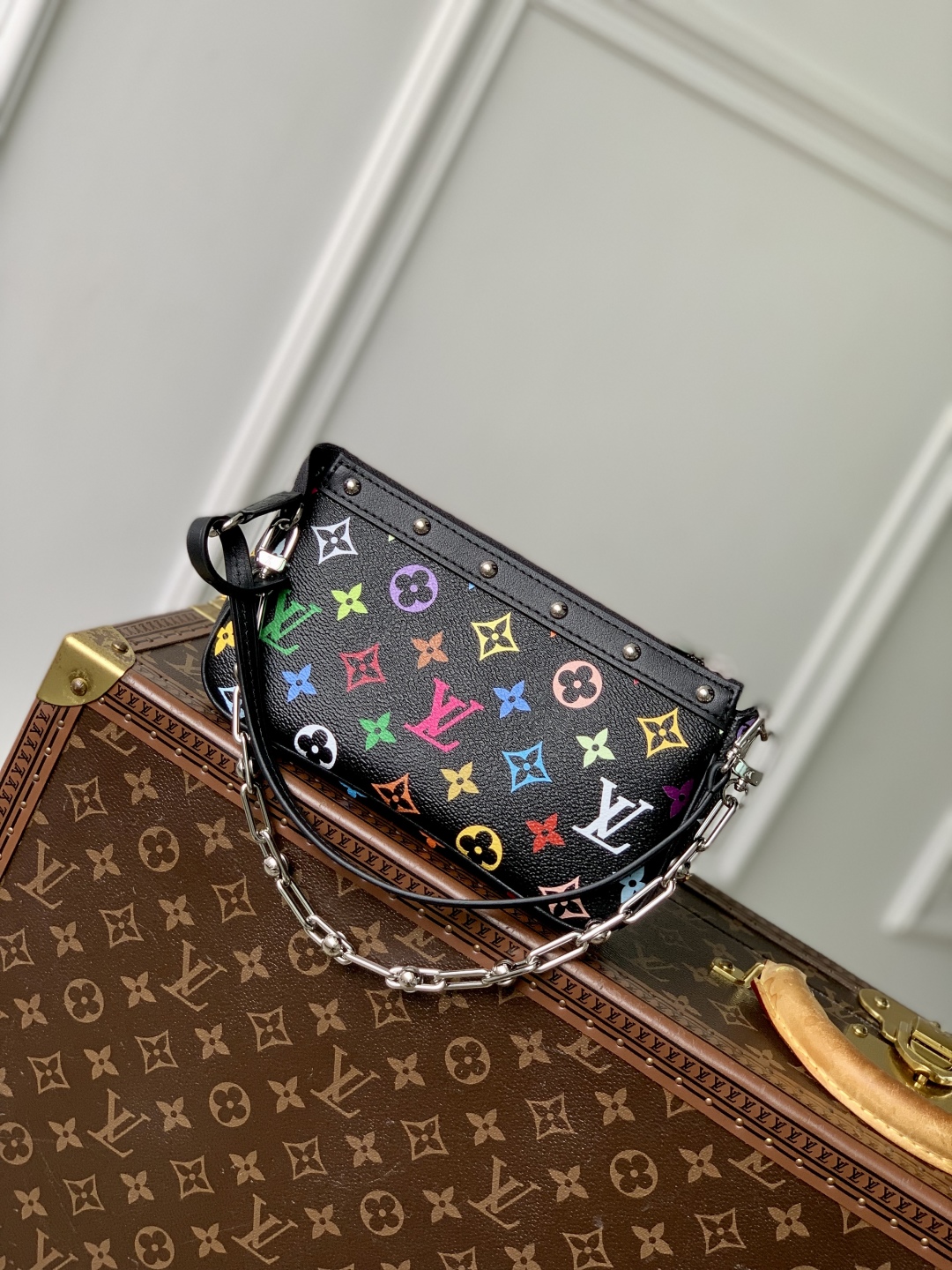 Louis Vuitton Pochette Accessoires Bag-13 x 4 x 22CM