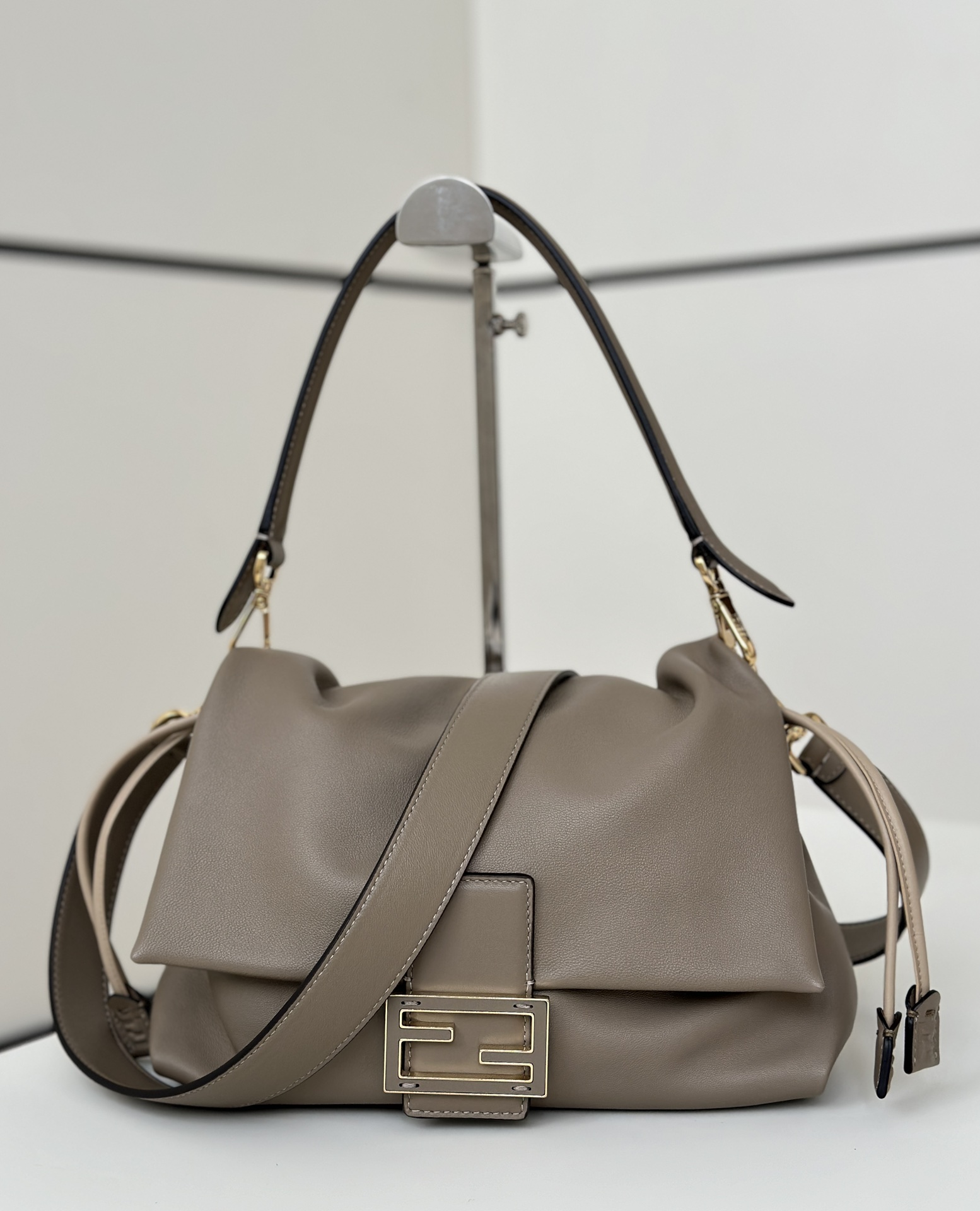 FendI Mamma Baguette Bag-26*8*18CM