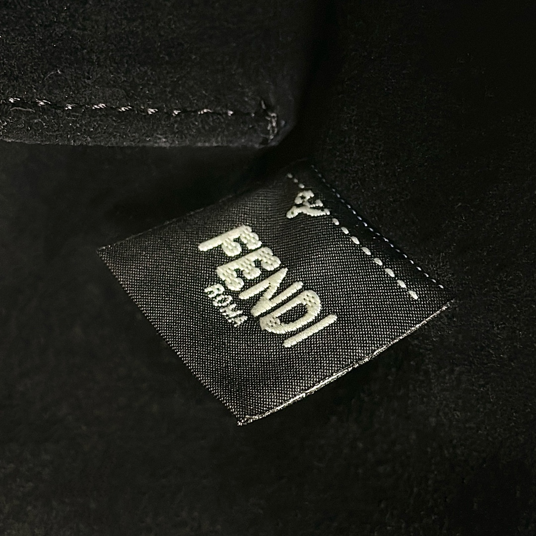 FendI Mamma Baguette Bag-16*13*10CM