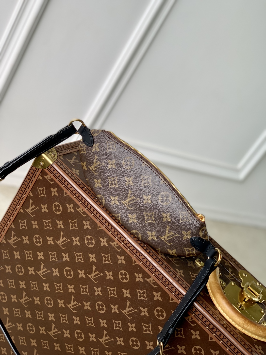Louis Vuitton Keepit Monogram -Women-M14806-12 x 6 x 29CM