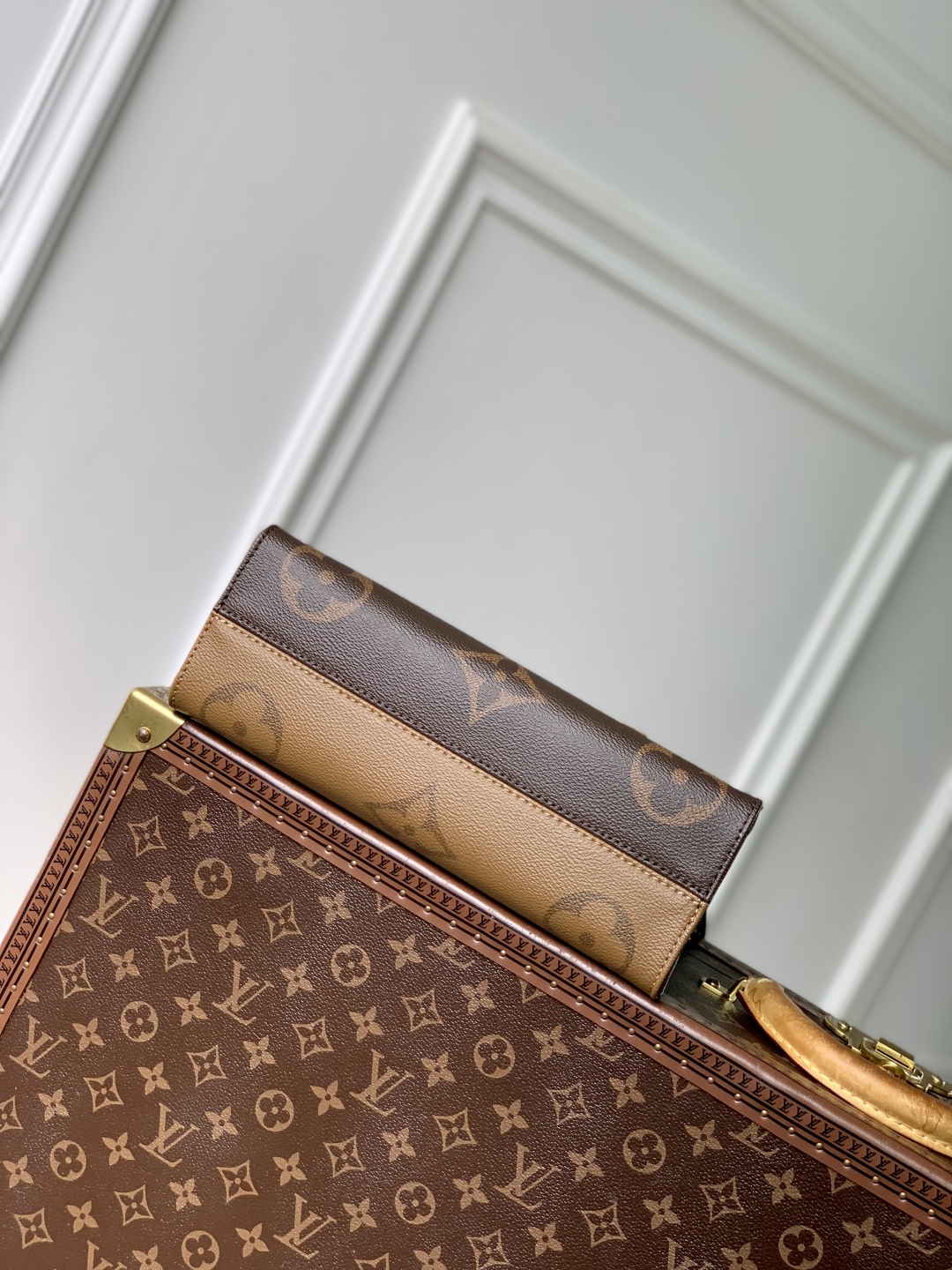 Louis Vuitton OnTheGo East West Handbag-M23640-25*13*10CM