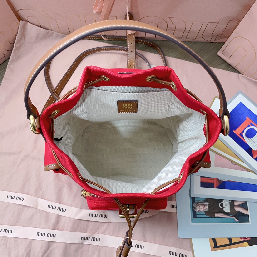 MiuMiu Backpack-22X18X11.5CM