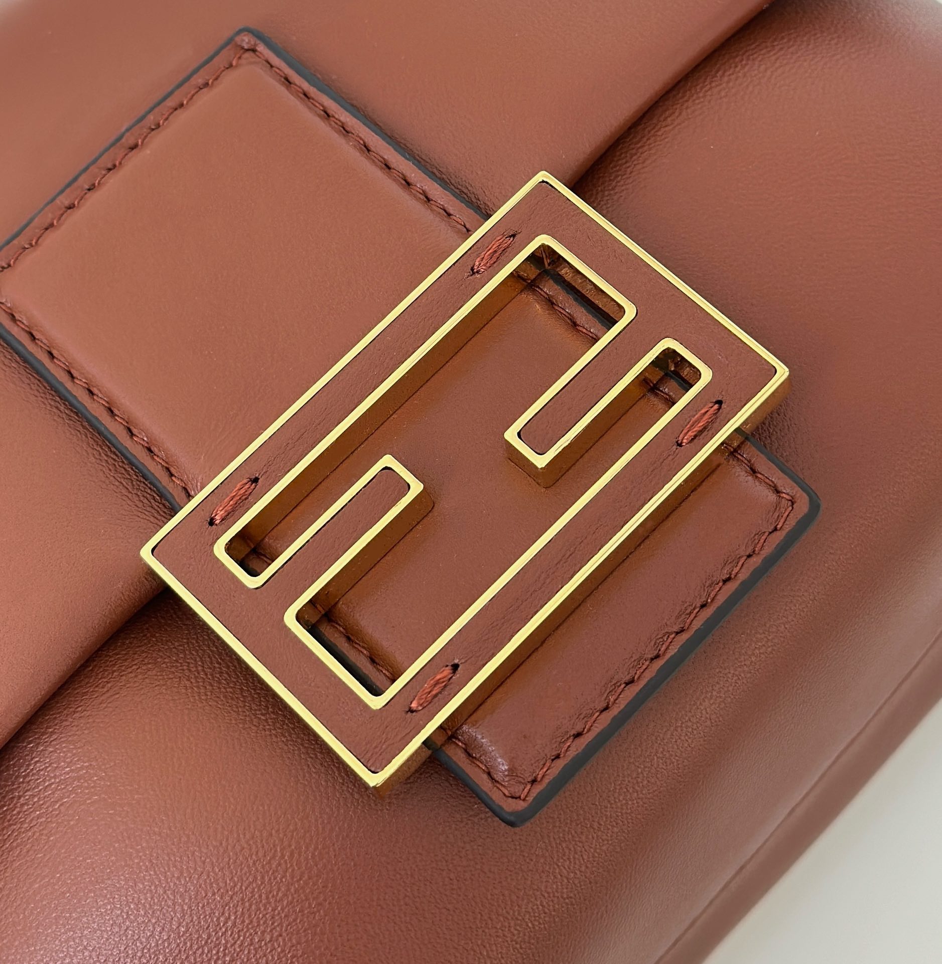 FendI Mamma Baguette Bag-16*13*10CM