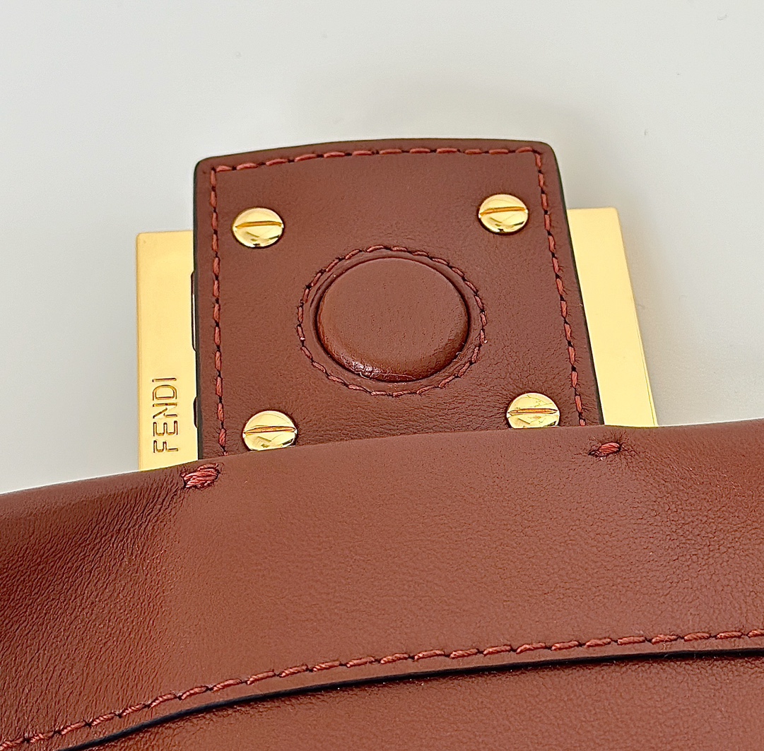 FendI Mamma Baguette Bag-26*8*18CM