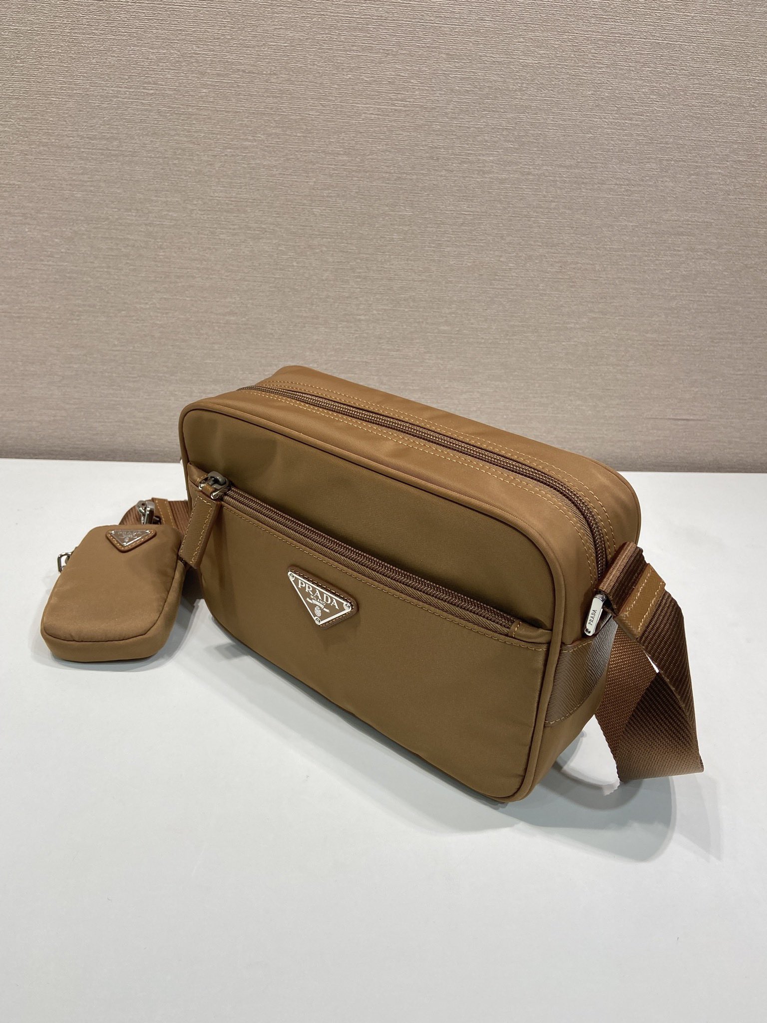 Prada 1BC167 Crossbody Bag -23*15*7CM