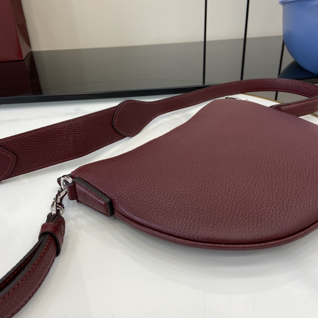 Gucci Gucci Body Bag-23 x 18.5 x 2 CM