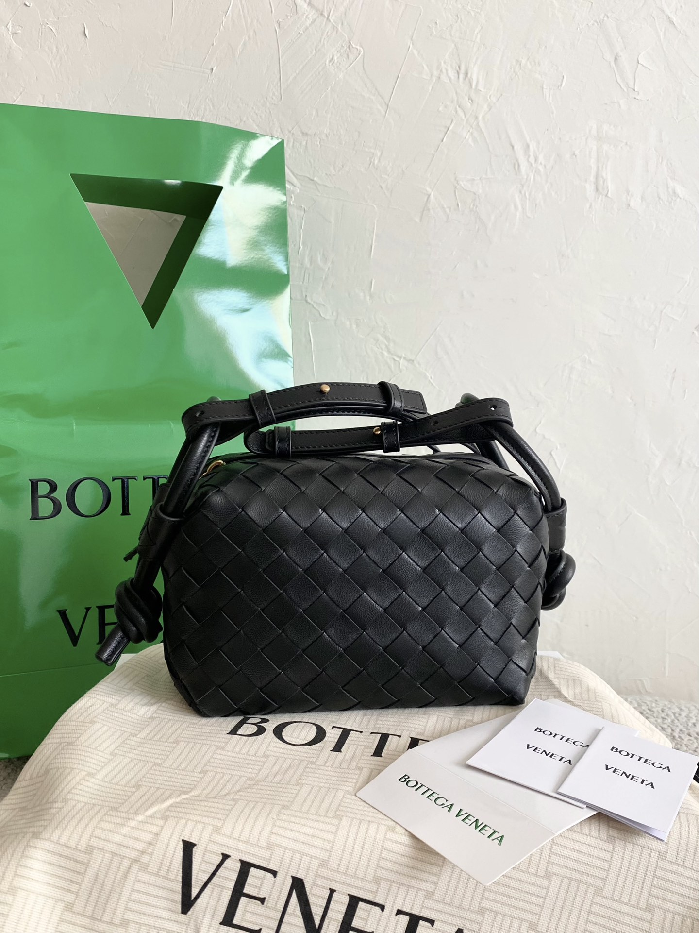 Bottega Veneta Loop Lindy Bag-21×13×13CM