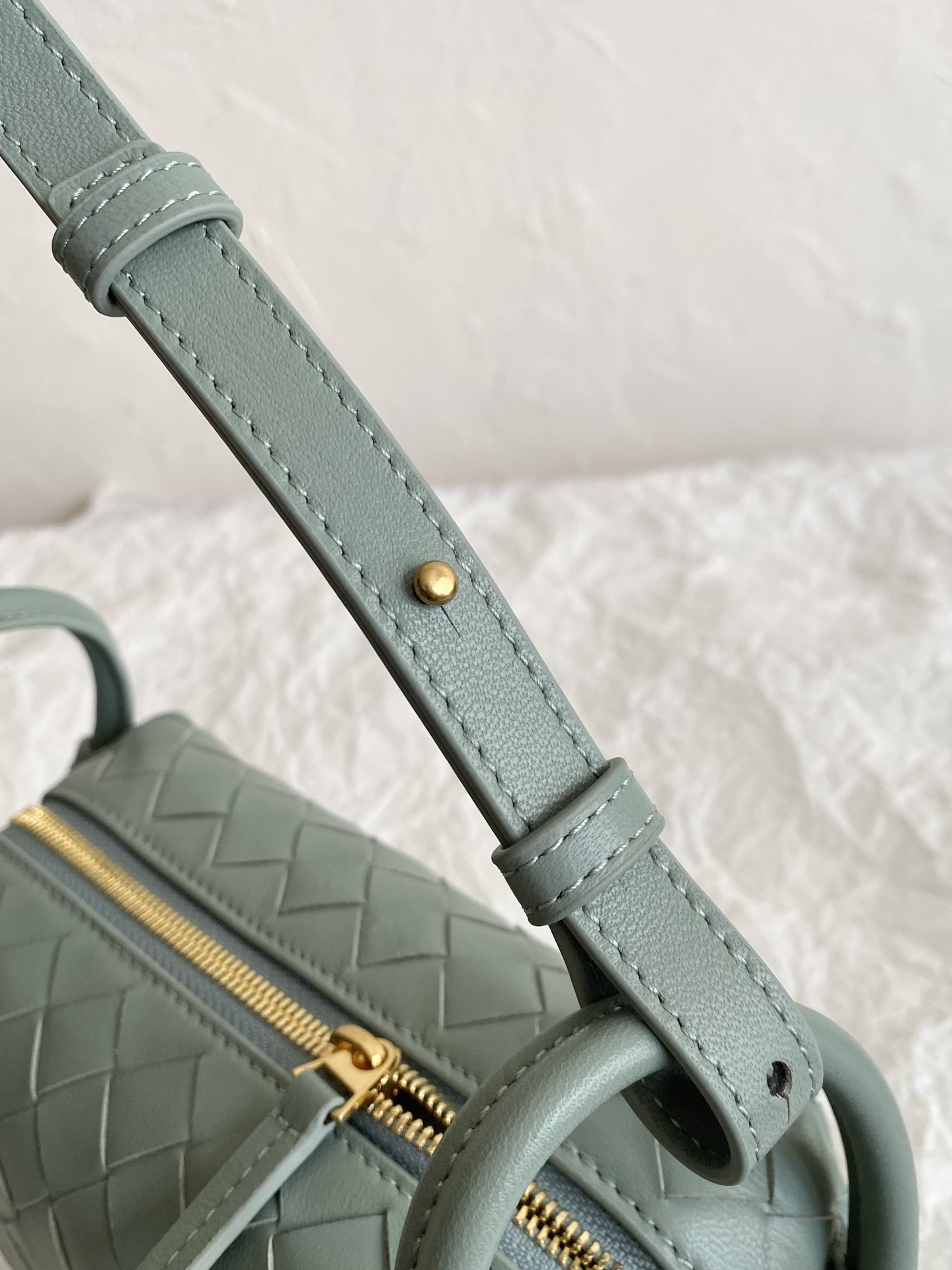 Bottega Veneta Loop Lindy Bag-21×13×13CM