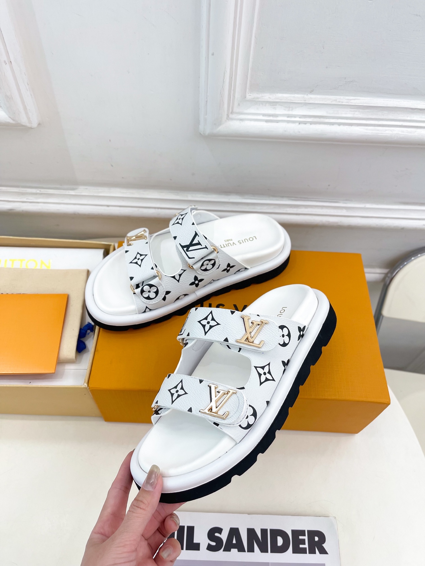 Louis Vuitton 25SS Sandals