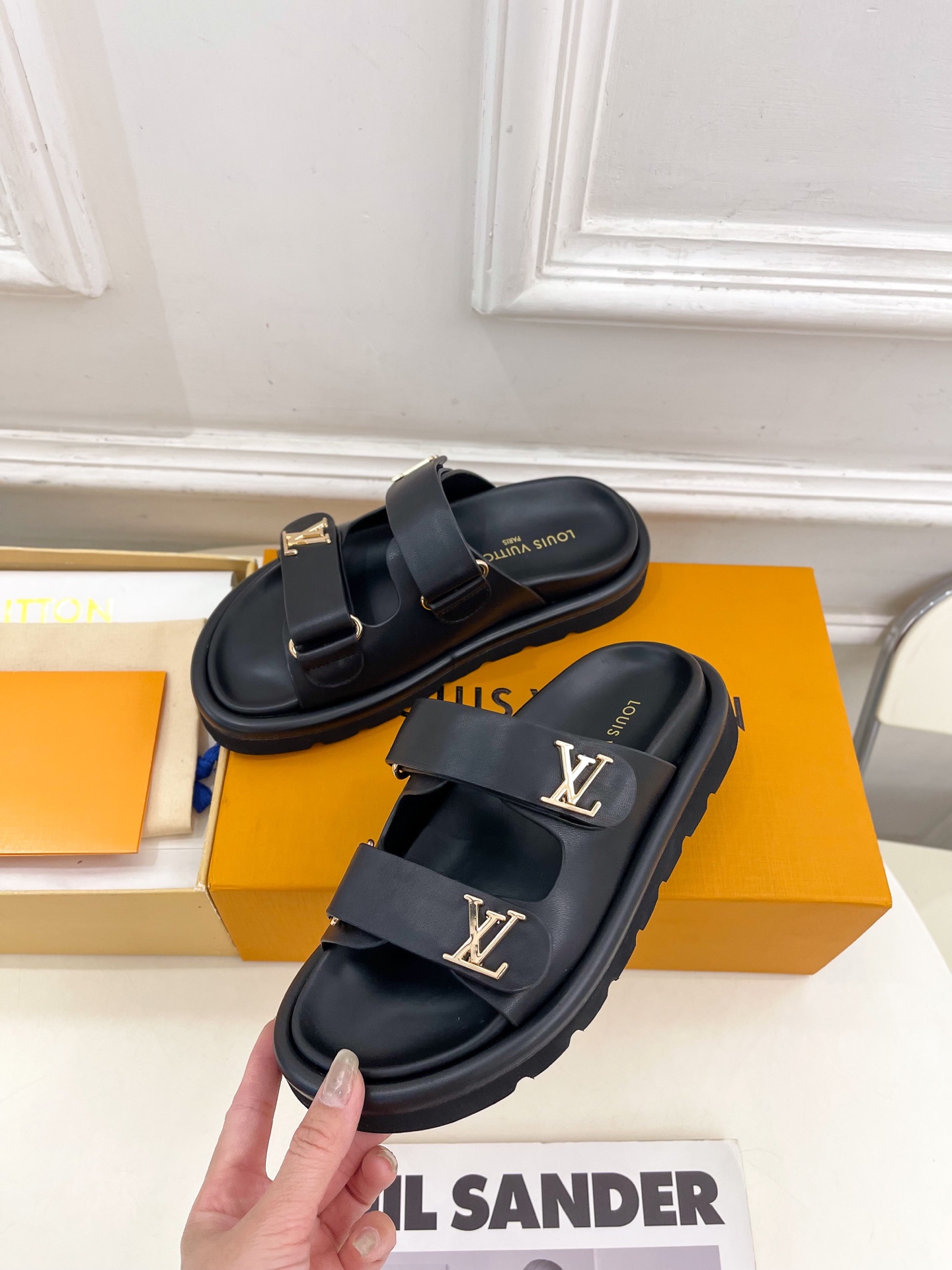 Louis Vuitton 25SS Sandals