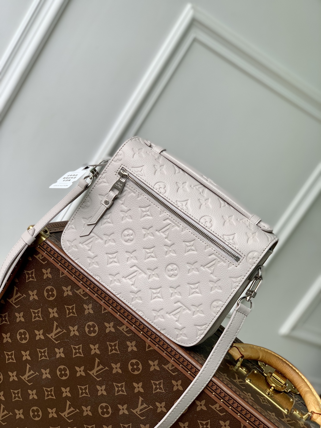 Louis Vuitton Pochette Metis Handbags-25*19*7CM