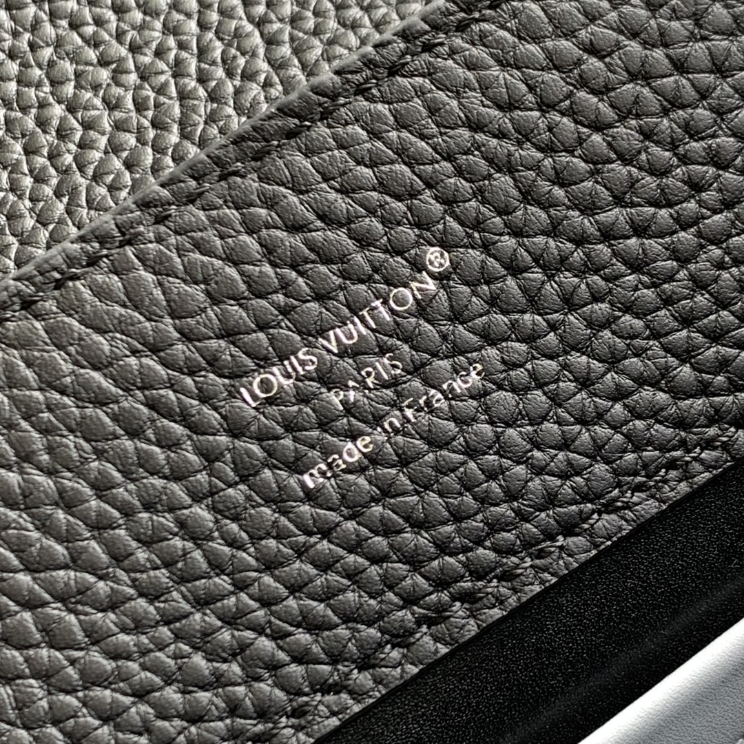 Louis Vuitton Mini Capucines Handlebag-21*14*8CM