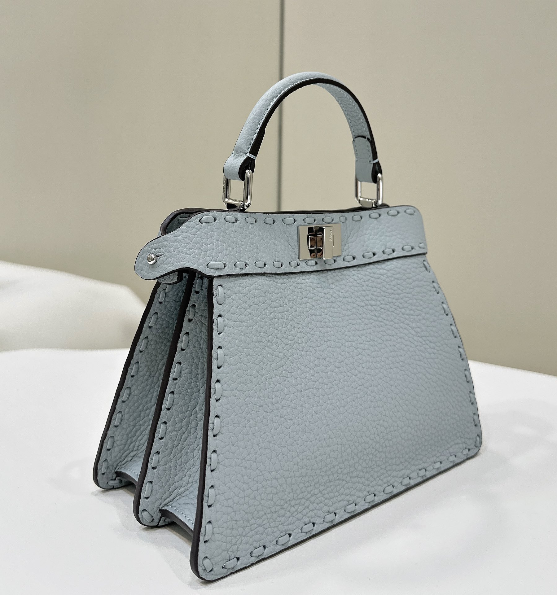 Fendi Peekaboo ISeeU Bag-20x11x15CM