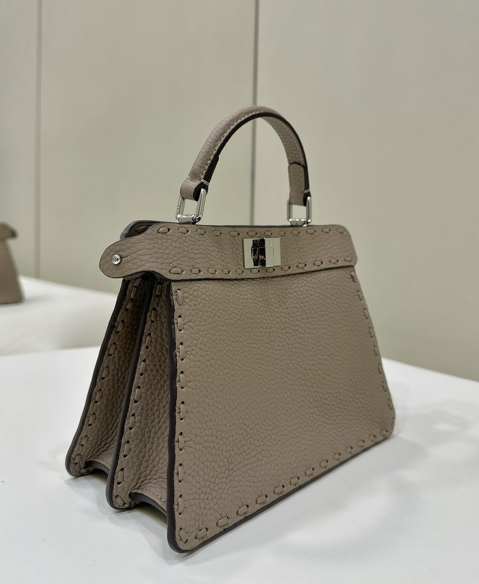 Fendi Peekaboo ISeeU Bag-20x11x15CM