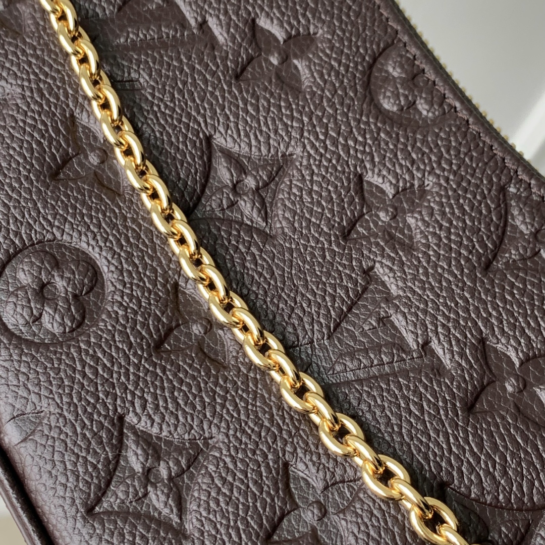 Louis Vuitton Easy Pouch On Strap-19x11.5x3CM