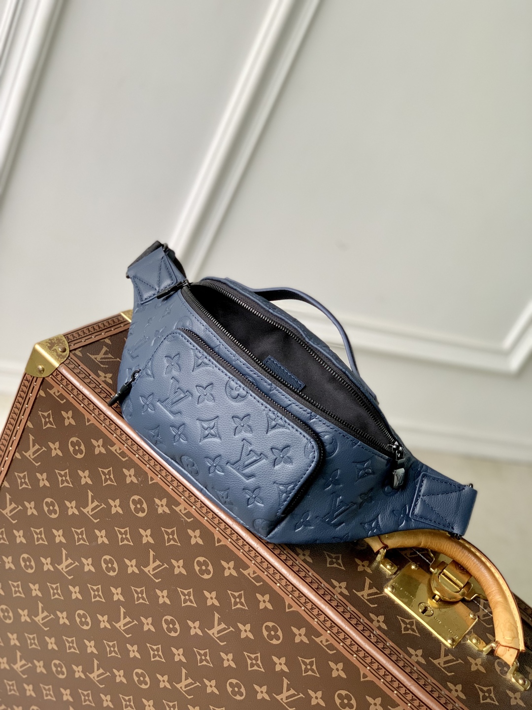 Louis Vuitton Rush Bum Bag-M11563-30*15*8CM