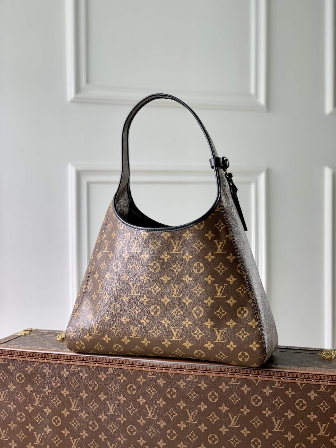 Louis Vuitton The Drop Bga-M12940-42 × 23 × 17CM