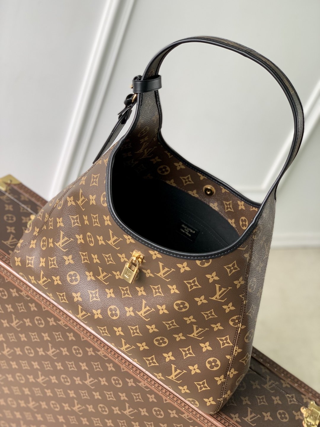 Louis Vuitton The Drop Bga-M12940-42 × 23 × 17CM