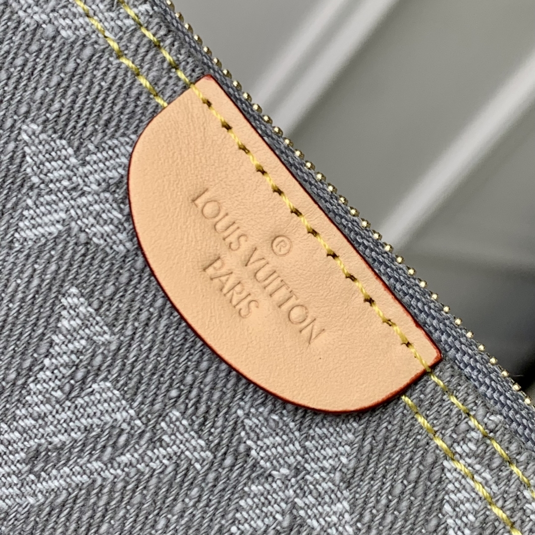 Louis Vuitton Monogram DenimWallet - 12 x 7 x 1.5CM
