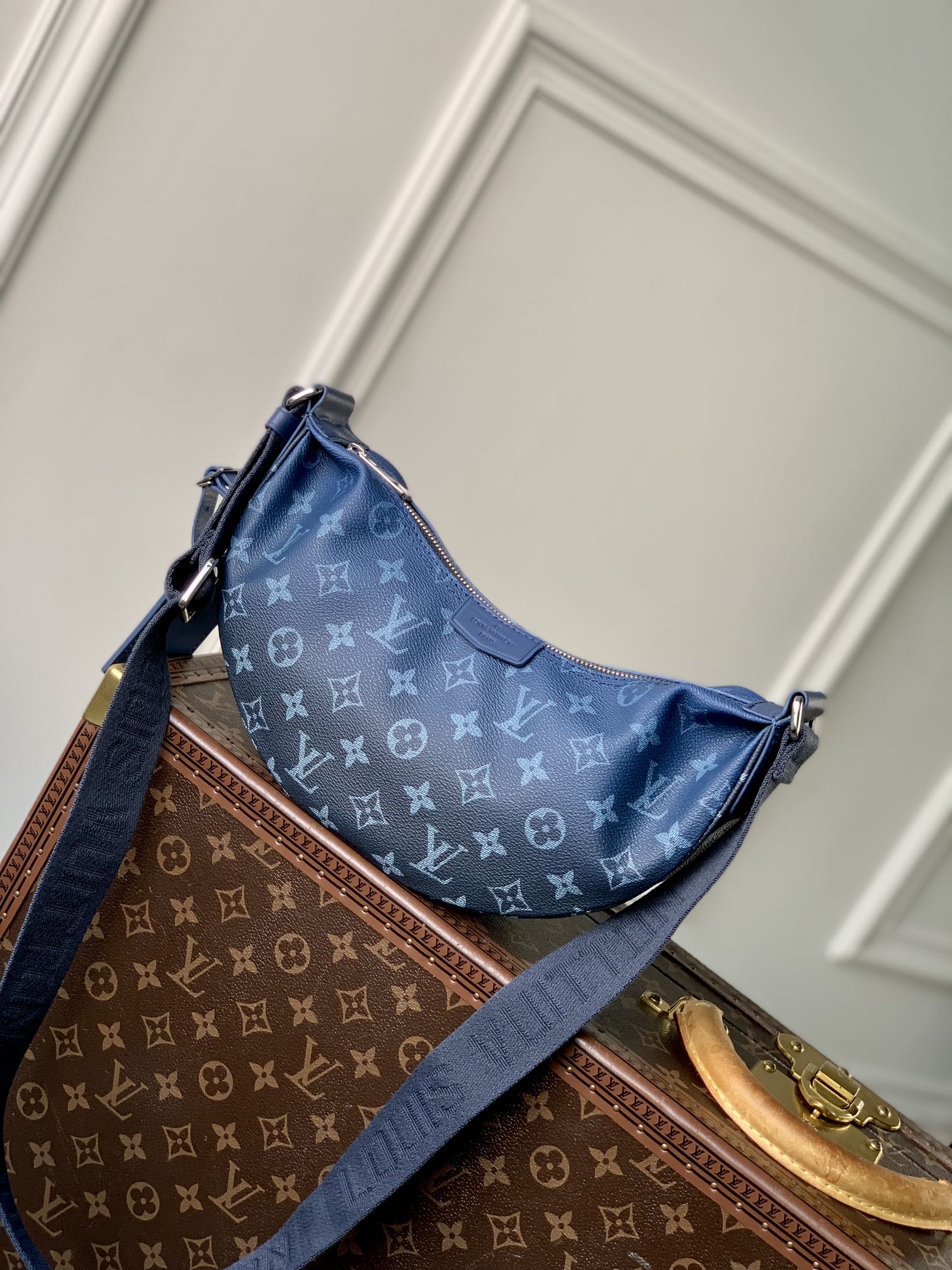 Louis Vuitton Pochette Cosmétique-27 x 18 x9CM