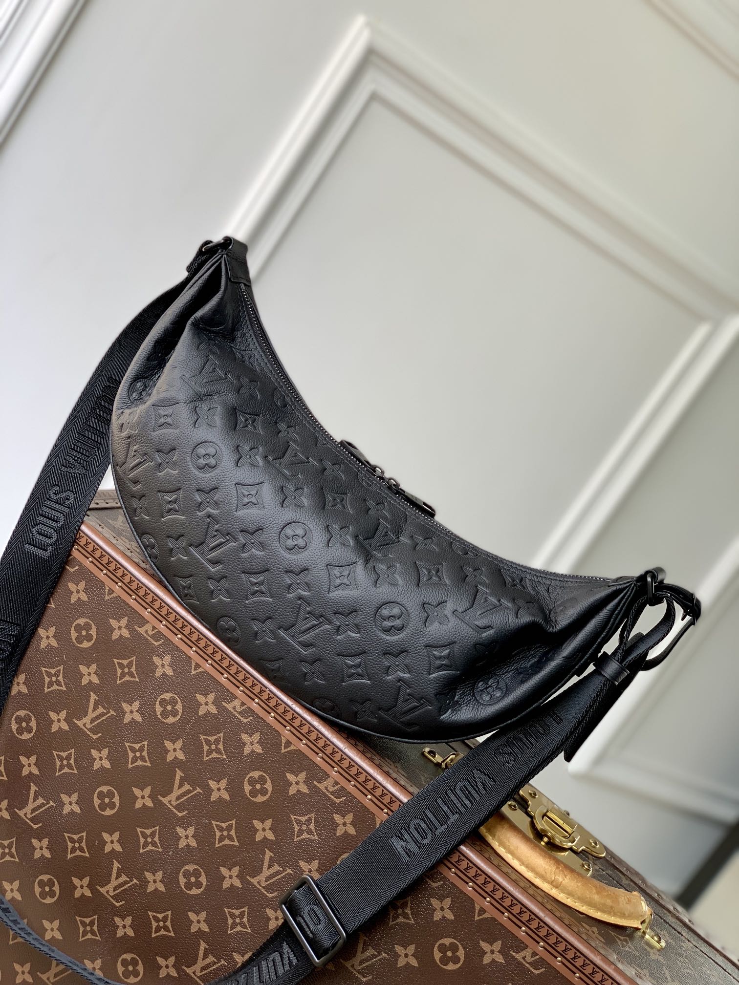 Louis Vuitton Hamac Bag-19 x 10 x 39CM