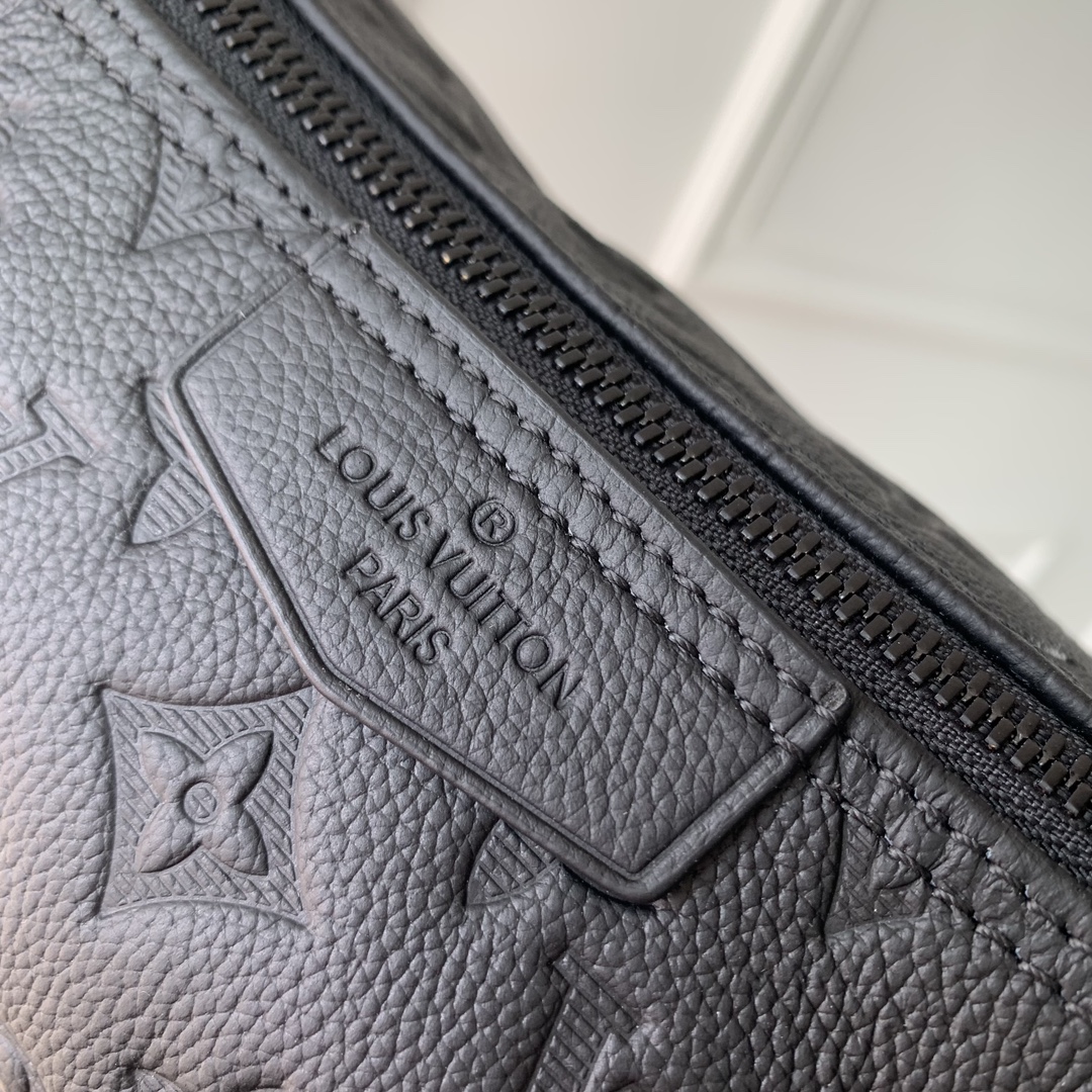 Louis Vuitton Hamac Bag-19 x 10 x 39CM