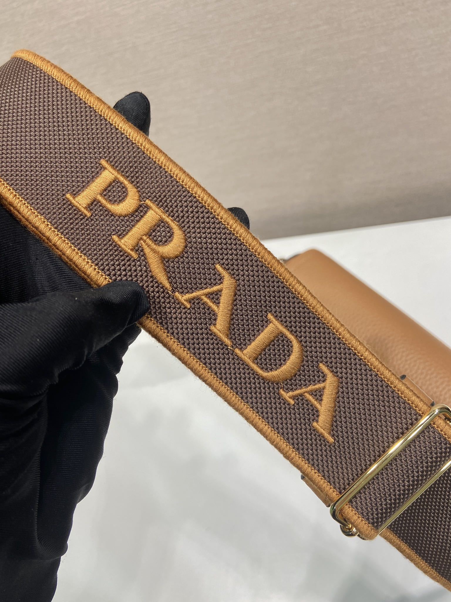 Prada 1BD314 Leather Shoulder Bag-23*18*9CM