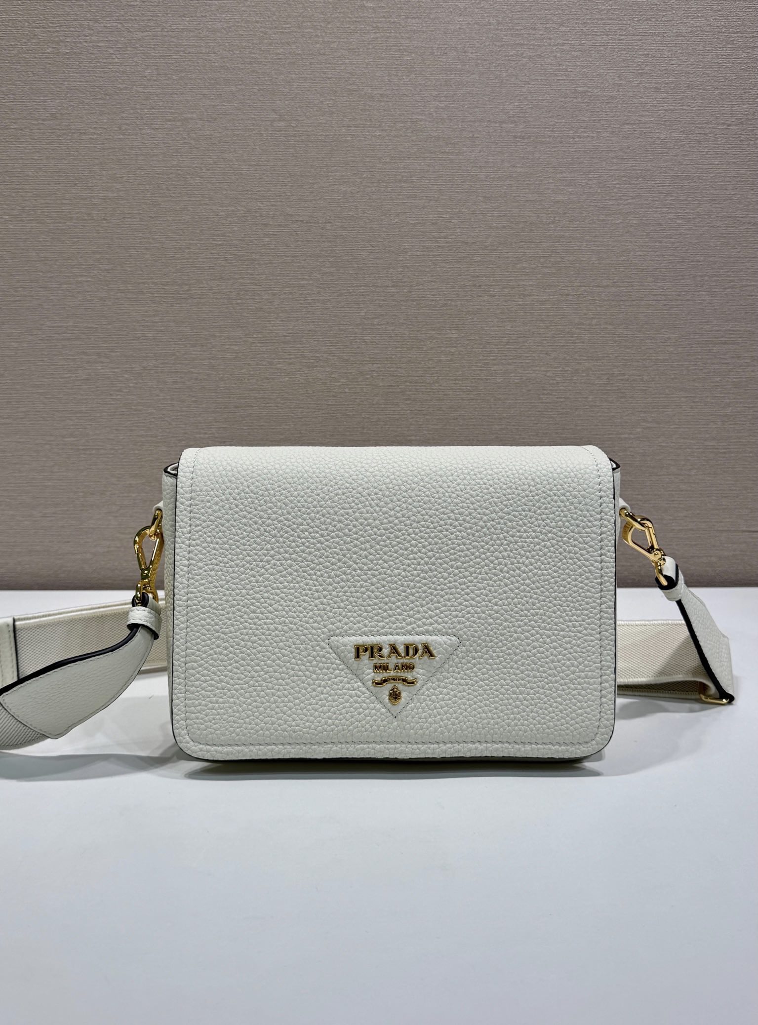 Prada 1BD314 Leather Shoulder Bag-23*18*9CM
