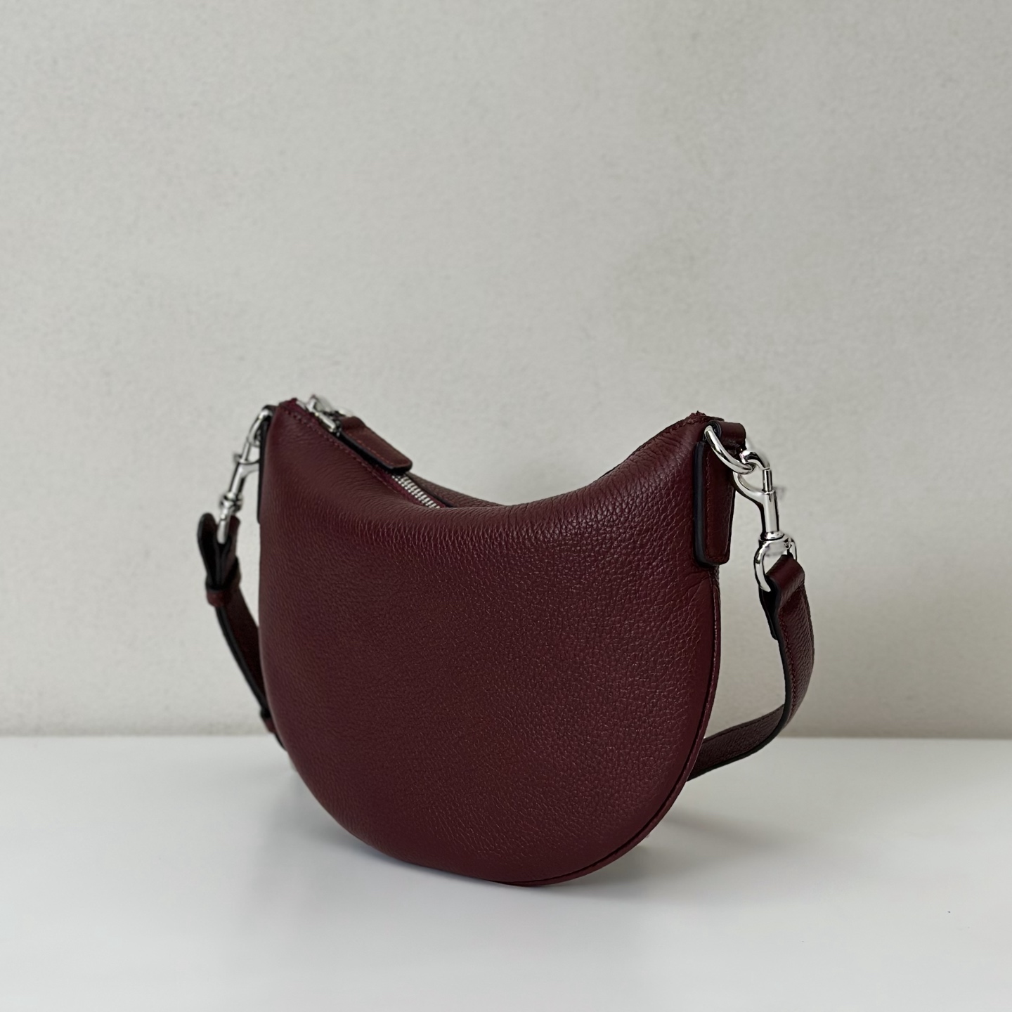Gucci G Body Leather Bag-23*18.5*2CM