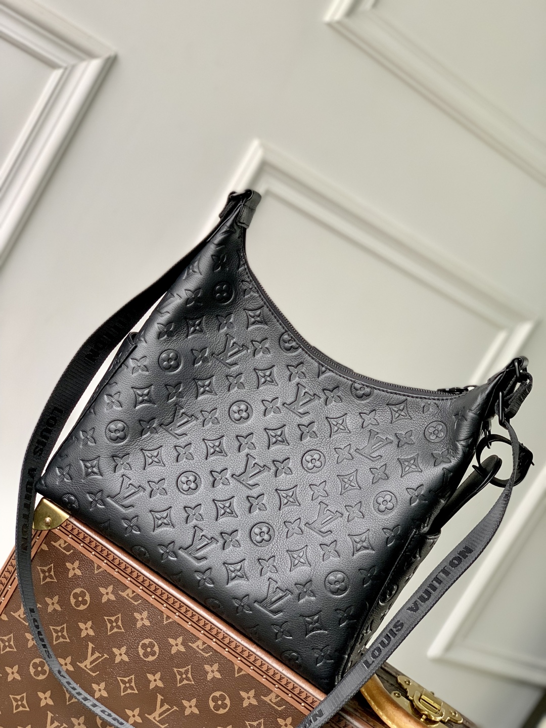 Louis Vuitton Hobo Cargo Handbag-M14576-27 x 19.7 x 34.5CM