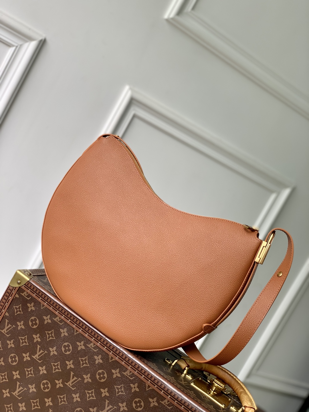 Louis Vuitton Low Key Cookie Bag-M14417-26 x 5 x 32CM