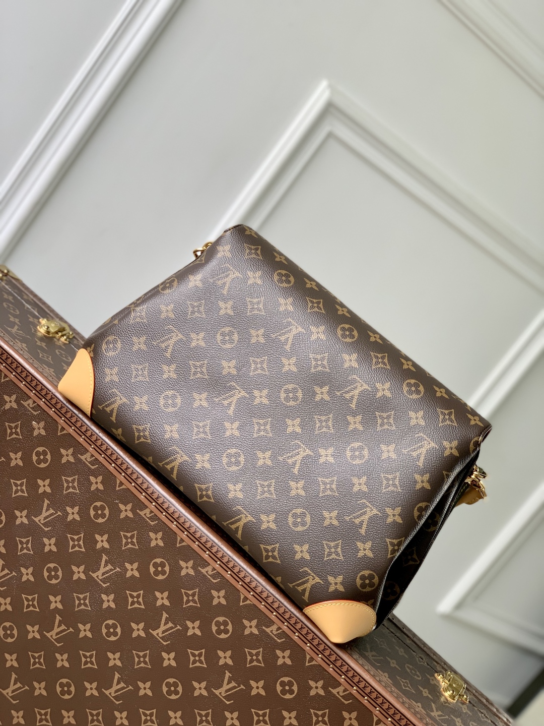 Louis Vuitton Hide Away Bag-M14473-26 x 18 x 36CM