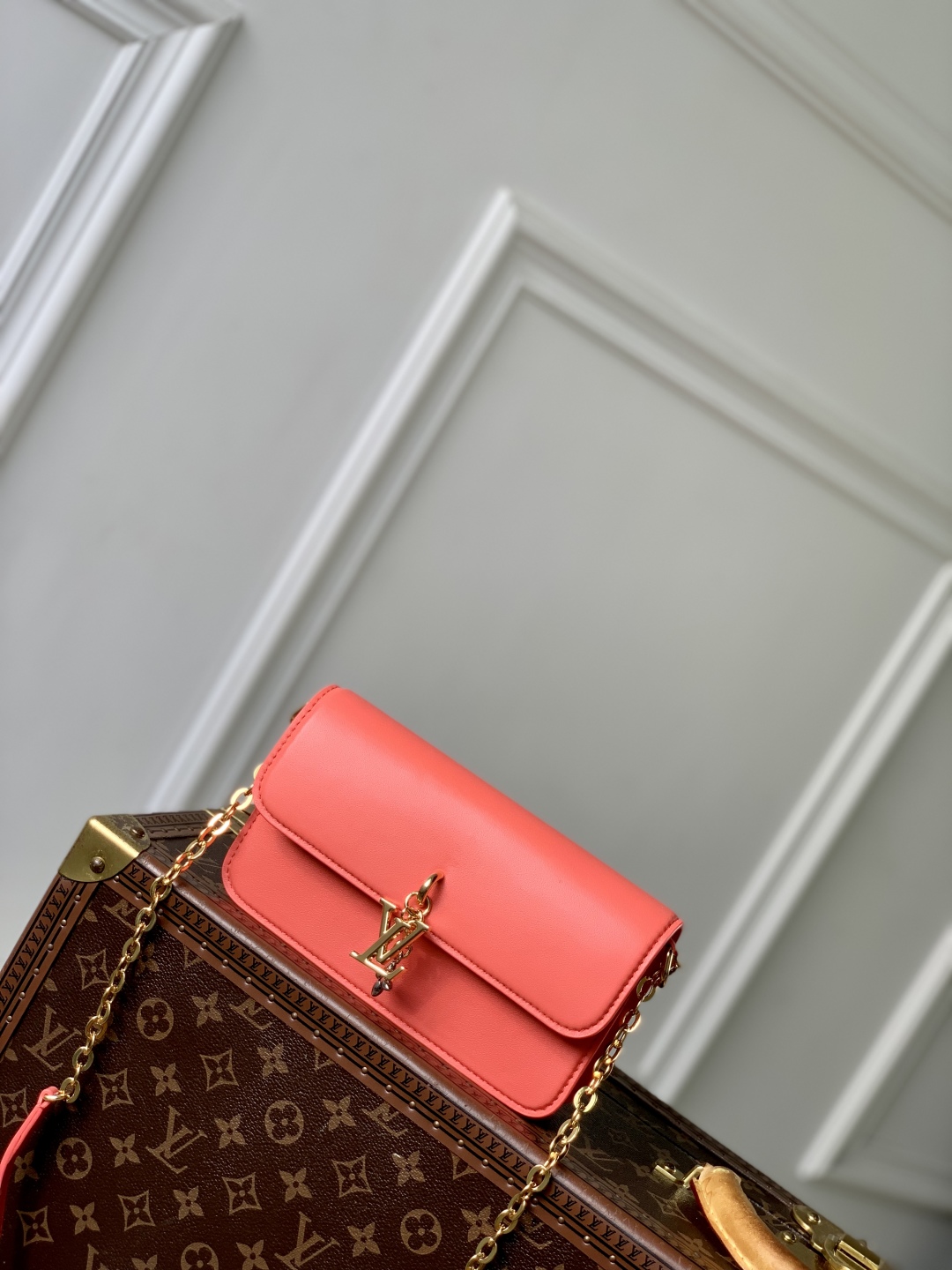 Louis Vuitt*n Bloom Wallet On Chain Bag -M14851-11.5 x 4 x 20 CM