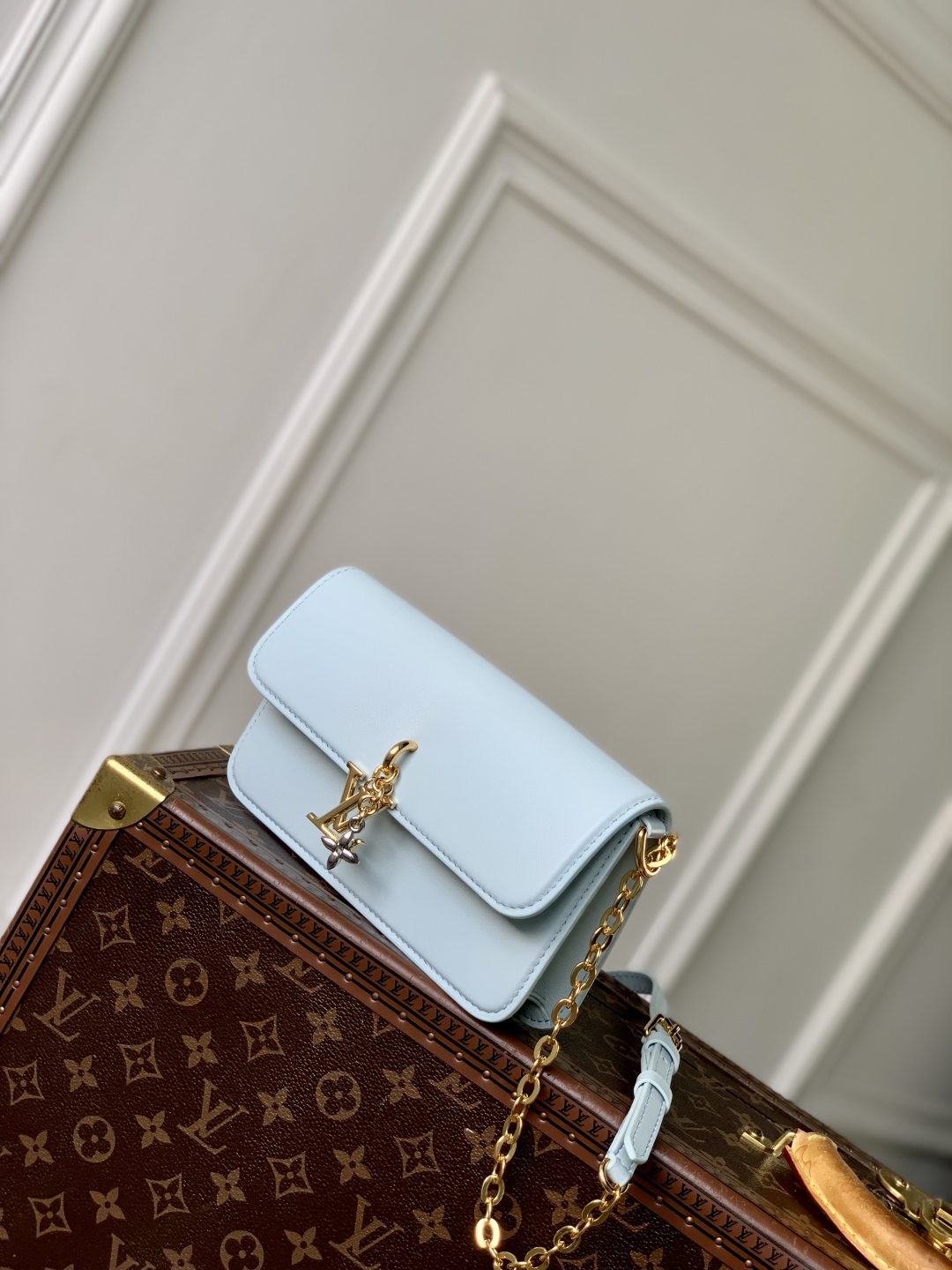 Louis Vuitt*n Bloom Wallet On Chain Bag -M14851-11.5 x 4 x 20 CM