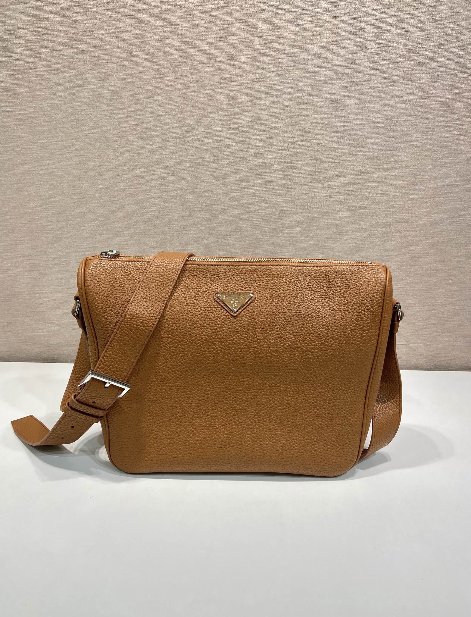 Prada Leather Shoulder Bag-2VH182-30*24*13CM